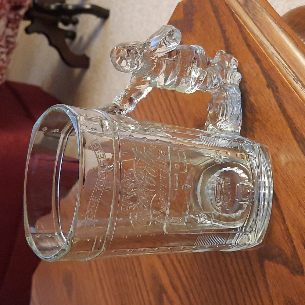 VTG Coca-Cola Christmas Coke Machine Santa Handle Mug 1997